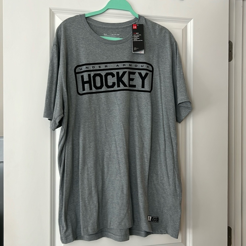 UnderArmour Mens Tee NWT